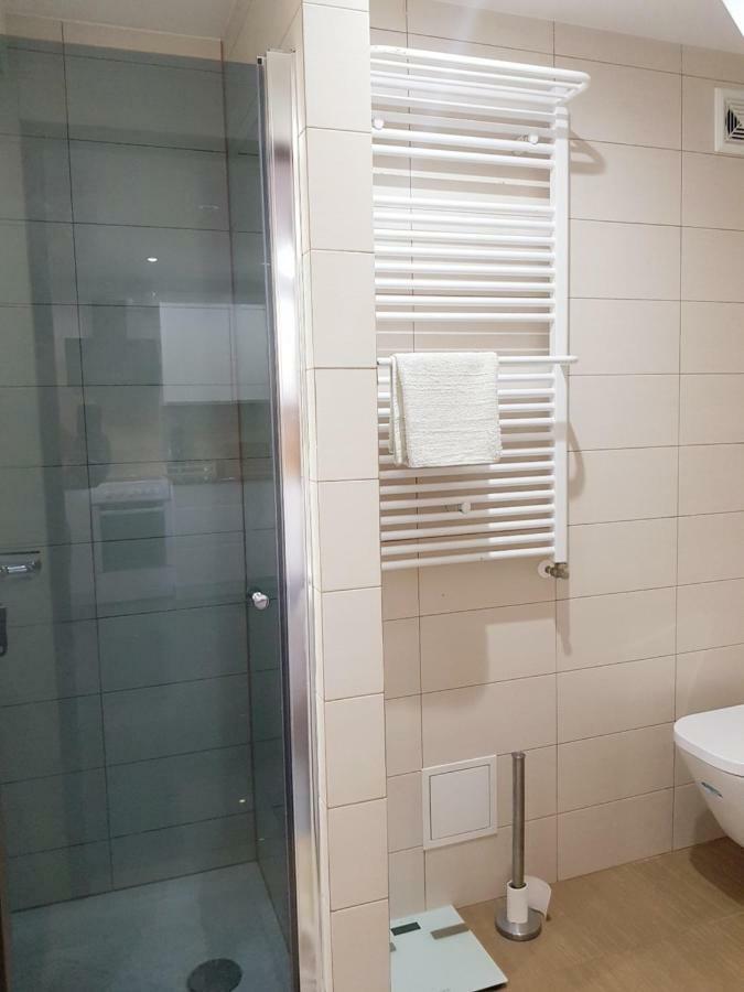 Apartament Przy Wiezy 슈비노우이스쳬 외부 사진