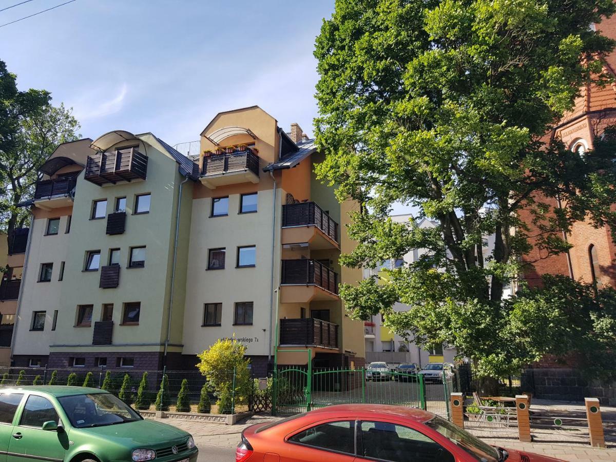 Apartament Przy Wiezy 슈비노우이스쳬 외부 사진
